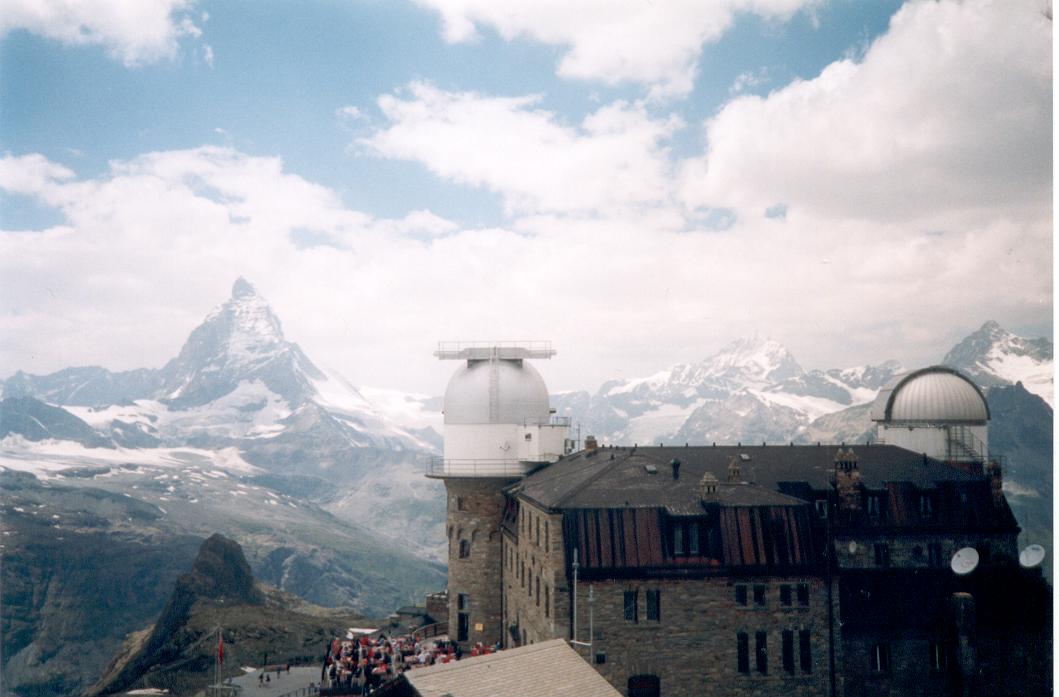 www.meteoghiffa.it/Cervino.jpg (77859 byte)